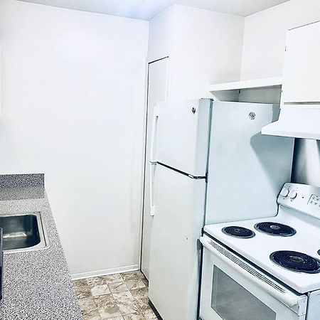 Just Thee Essentials! 10 Minutes From Downtown Daire Detroit Dış mekan fotoğraf